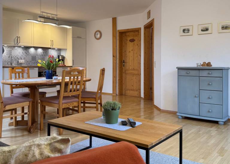 Child-friendly beautiful rental apartment with garden, fast internet & BBQ | Garden view | Pet-friendly — photo 5