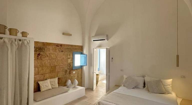 Vacation home with pool — photo 2