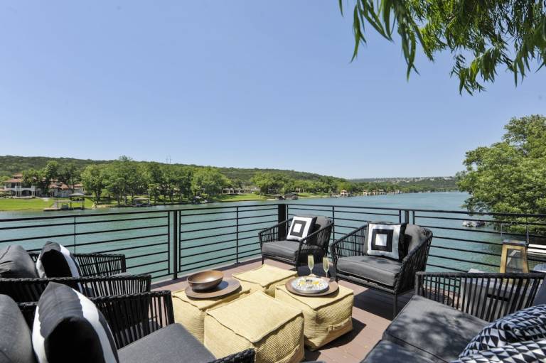 House Austin Lake Hills