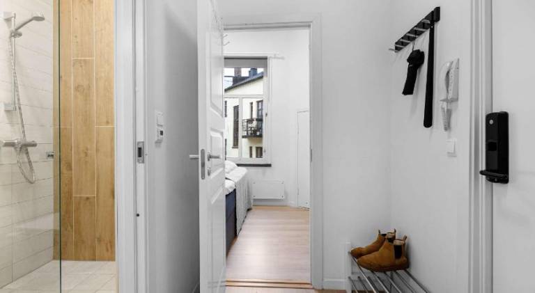 DINBNB Apartments l Stylish Apartment - Fireplace & Fully Equipped — photo 4