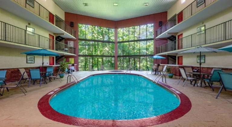 Super 8 By Wyndham Eureka Springs — photo 2