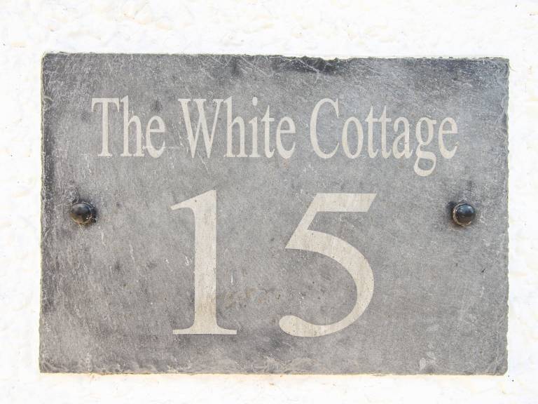 Cottage with yard | Beach view — photo 4