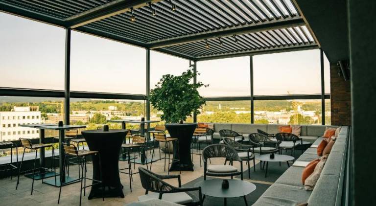 LOOM Hotel & Skybar — photo 4