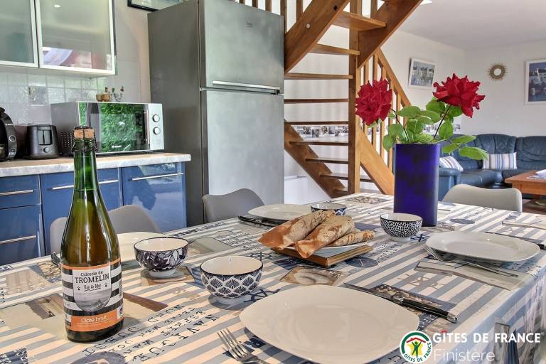 Gite with yard, terrace & grill — photo 3