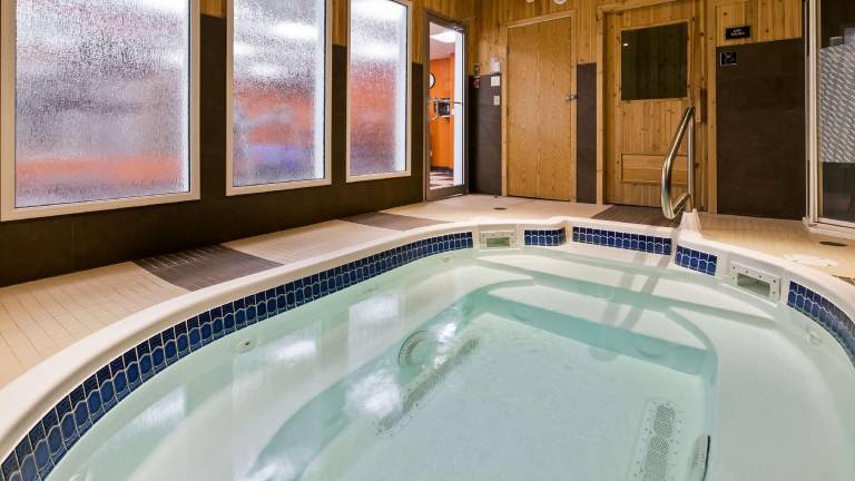 Best Western Plus Peace River Hotel & Suites — photo 3