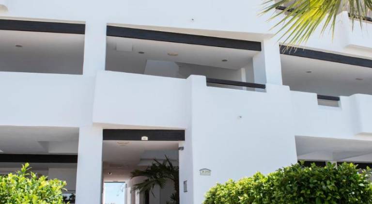 Apartment with patio, garden & pool — photo 5