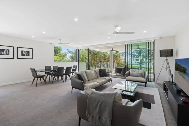 Apartment  Hope Island