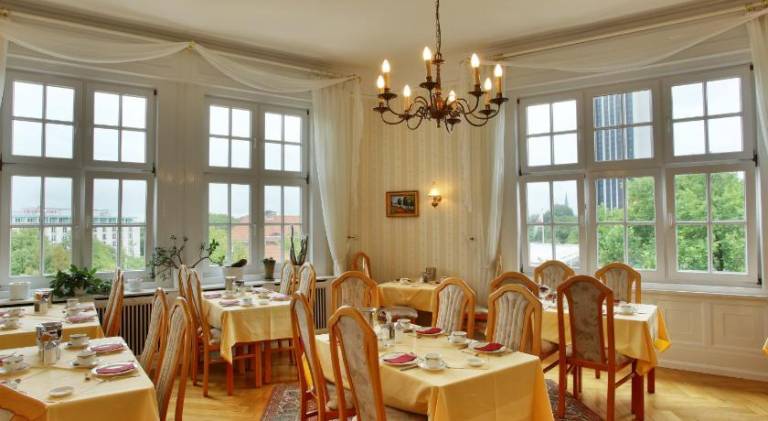Hotel Bellmoor im Dammtorpalais — photo 2