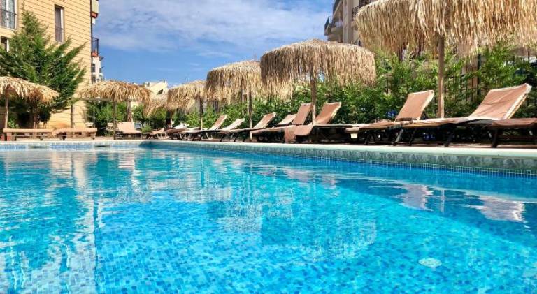 Holiday apartment with garden, terrace & pool | Pets allowed in Burgas