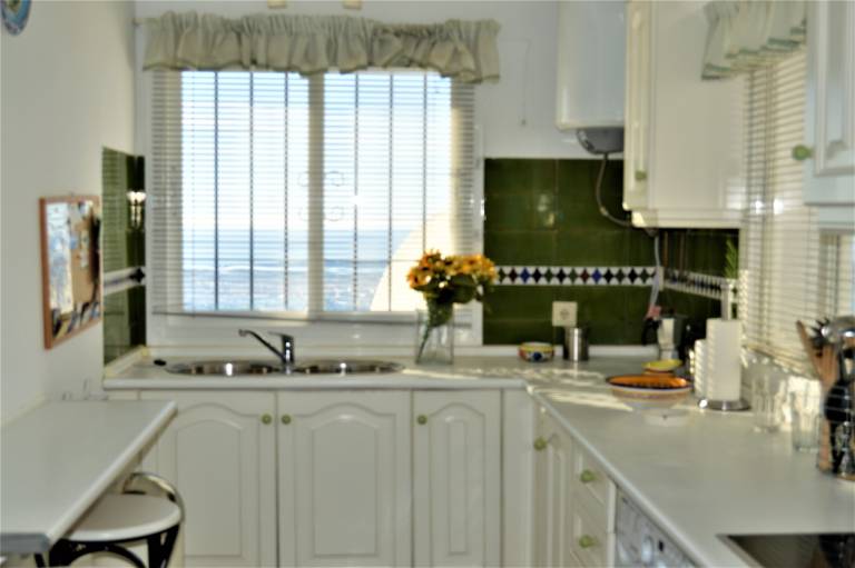 Rental apartment with garden, pool & terrace — photo 5