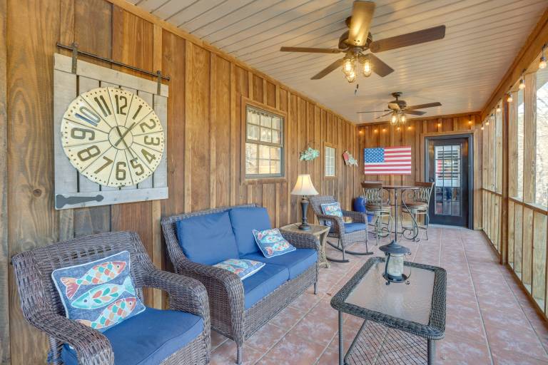 Waterfront Lay Lake Retreat w/ Dock & 3 Piers! — photo 2