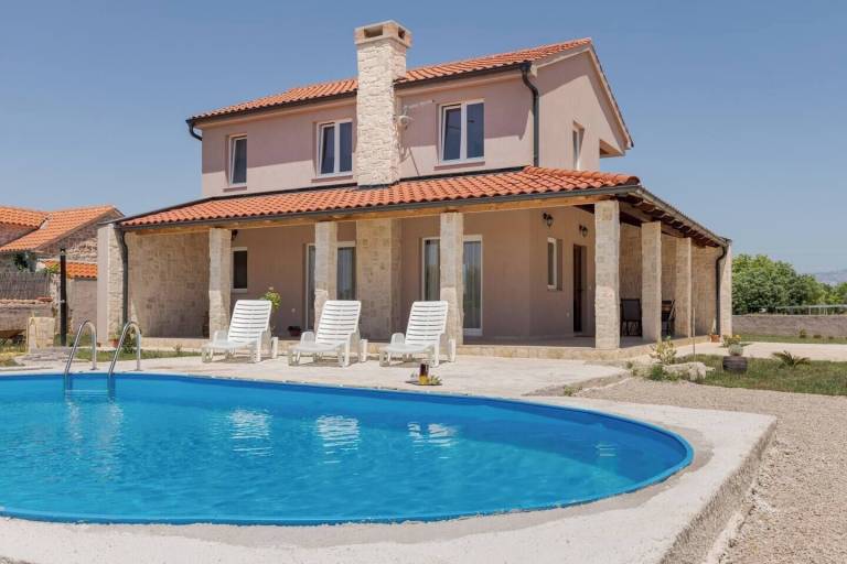 Ferienhaus Nin