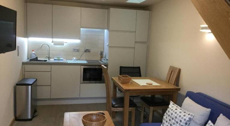 Beautiful serviced apartment with terrace | Close to York Minster | Perfect for remote work | Pets are welcome — photo 2