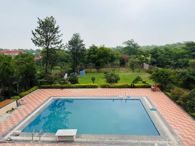 Farm with terrace, garden & pool in Faridabad