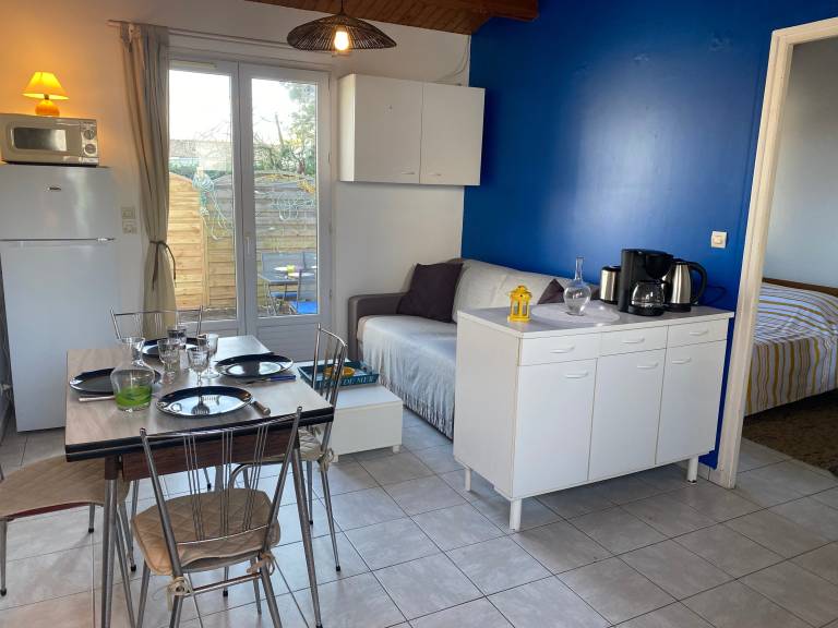 Vacation home with patio | Close to the beach | Pet-friendly in Saint-Pierre-d'Oleron