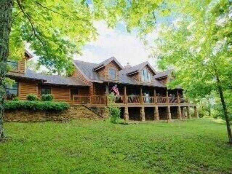Cabin  Gassville