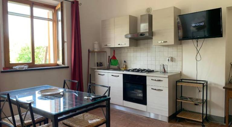 Apartment with yard | Pet-friendly — photo 2