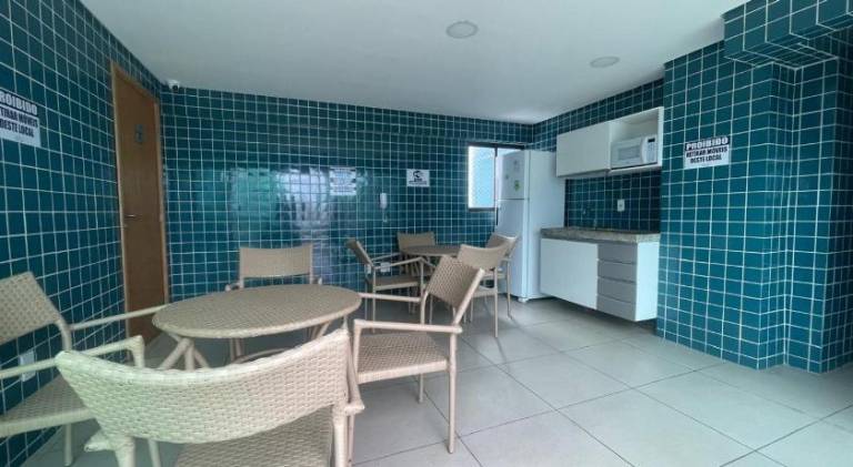 Apartment with pool — photo 4