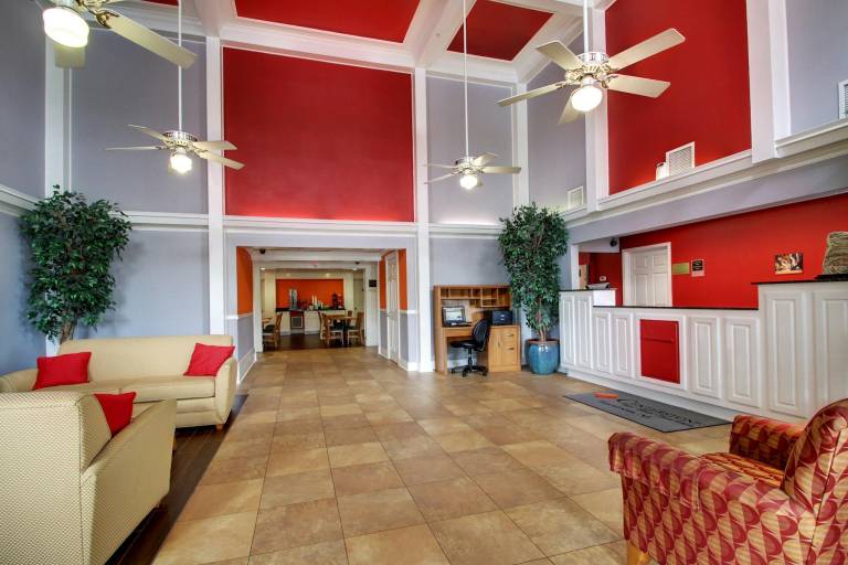 Centerstone Inn & Suites in Tuscaloosa, AL