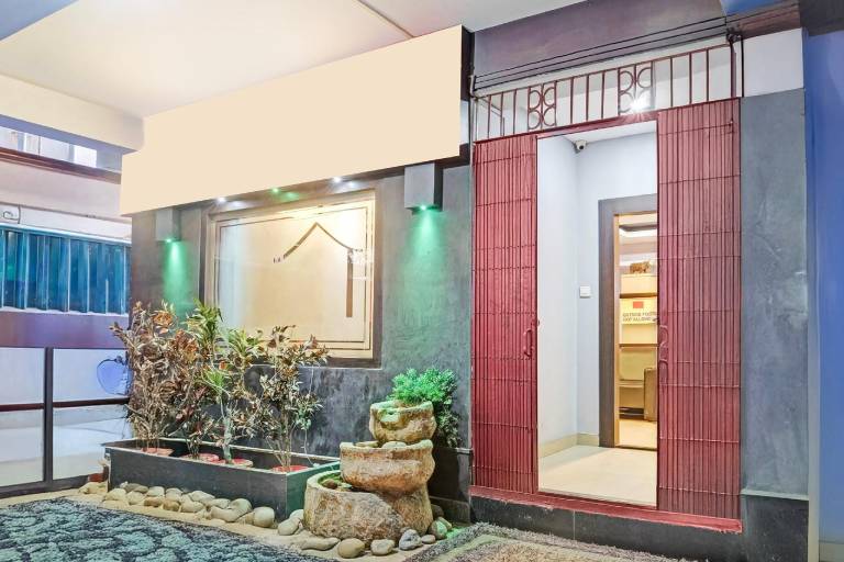 Super Townhouse Zoo Road Near Guwahati Central formerly IR Luxuria — photo 4