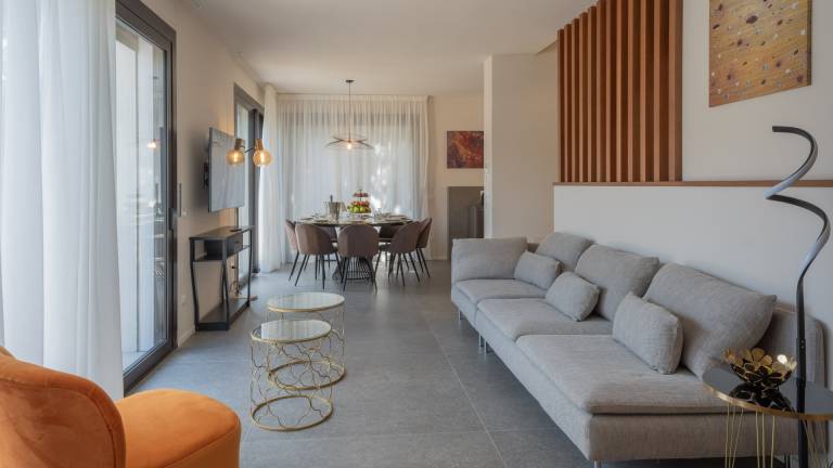 Child-friendly lovely villa with private pool, terrace & garden | Pool view | Pets allowed — photo 3