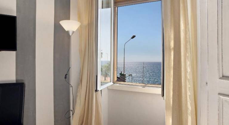 Holiday apartment with 2 rooms for 6 persons — photo 5