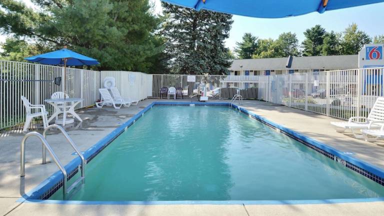 Motel  Nashua