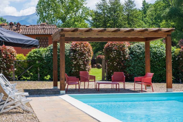 Vacation home with private pool, garden & sauna — photo 5