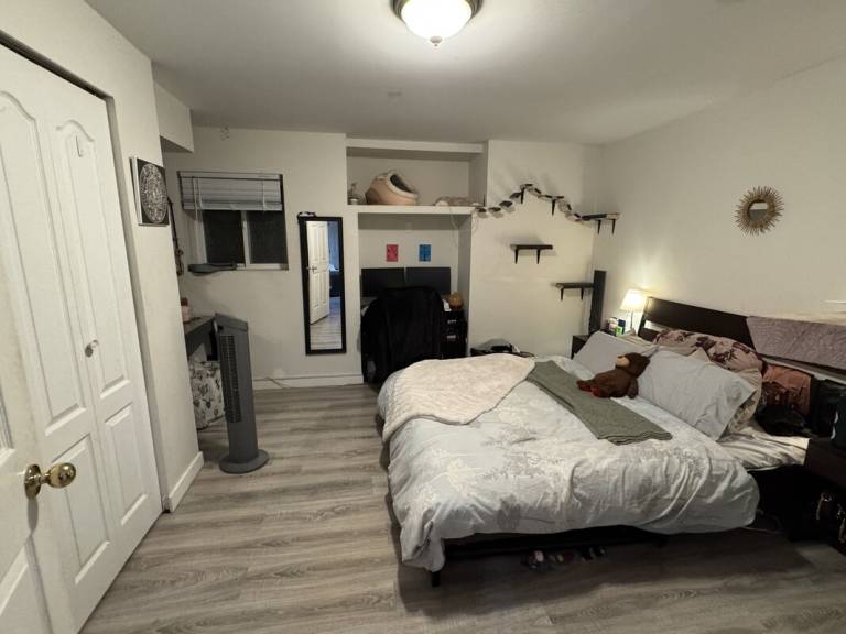 Private room  Coquitlam