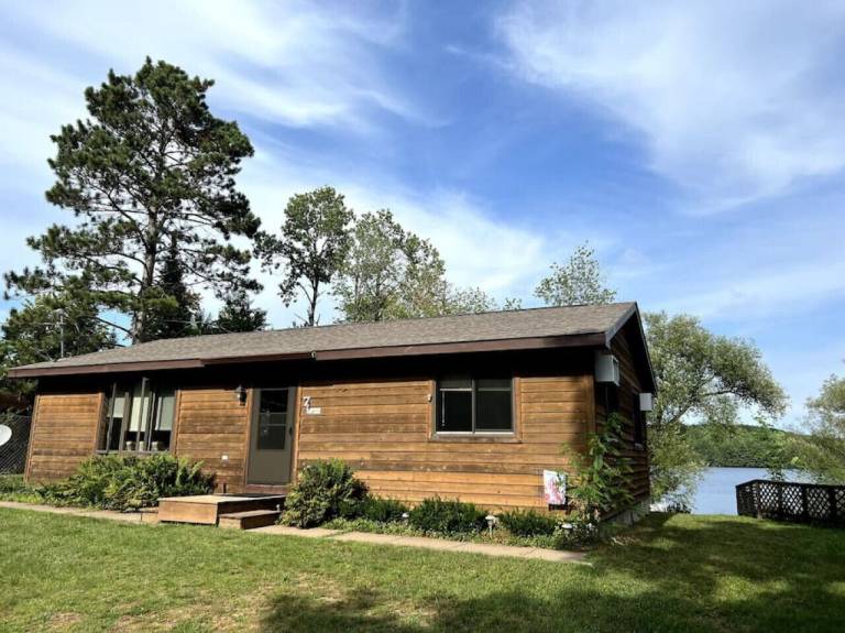 Cabin Three Lakes