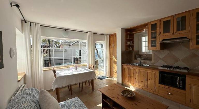 Apartment with 1 room for 4 persons — photo 3