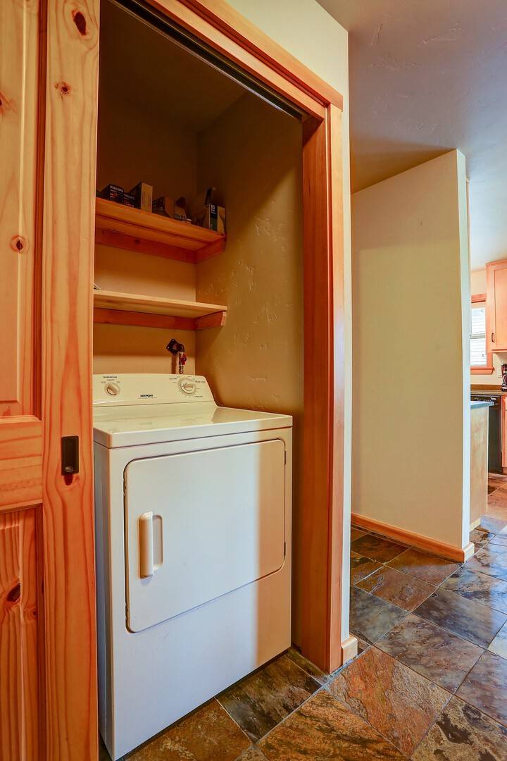Hutson's Hideaway 30 Day — photo 2