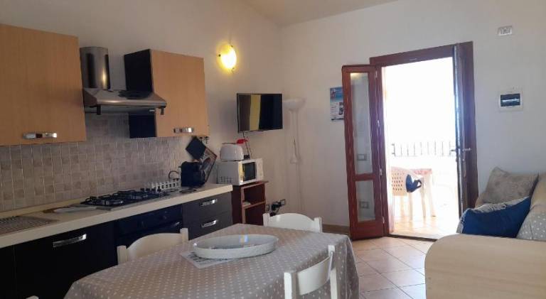 House with 2 rooms for 6 persons — photo 4
