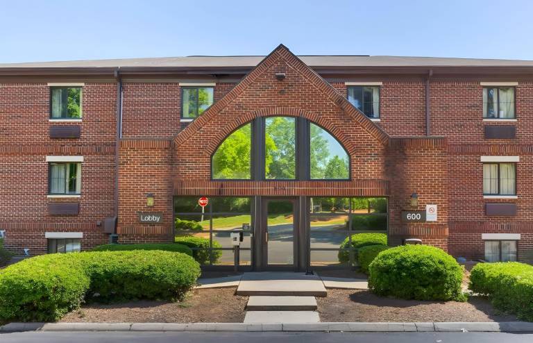 Suburban Studios Cary - RDU Airport in Cary, NC