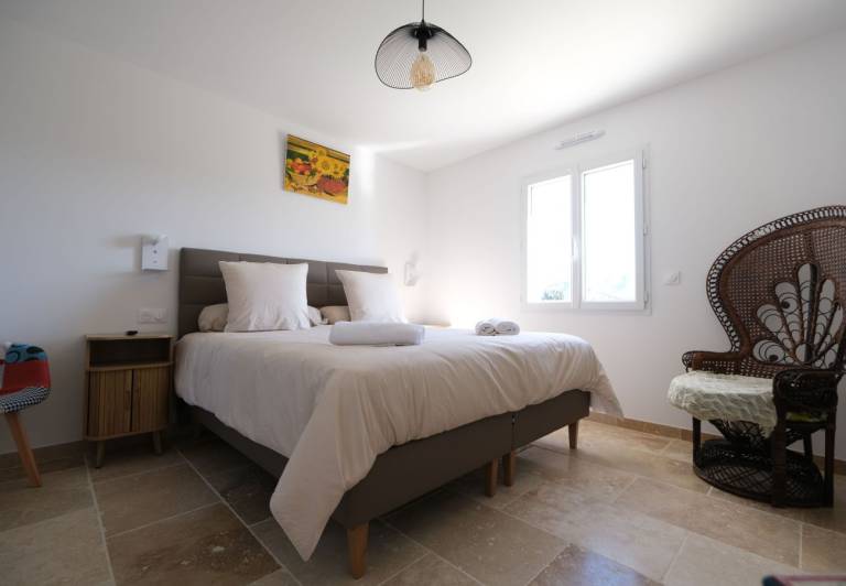 Villa with private pool, terrace & yard | Mountain view — photo 4