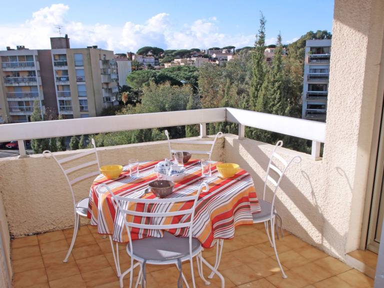 Rental apartment with terrace in Sainte-Maxime