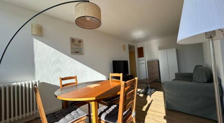 Holiday apartment with 3 rooms for 6 persons — photo 5