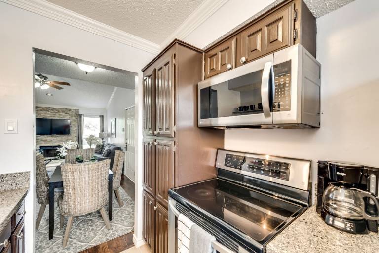 I22 – World Cup Stay - 18 min to AT&T - Sleeps 4 - Public Transit — photo 5