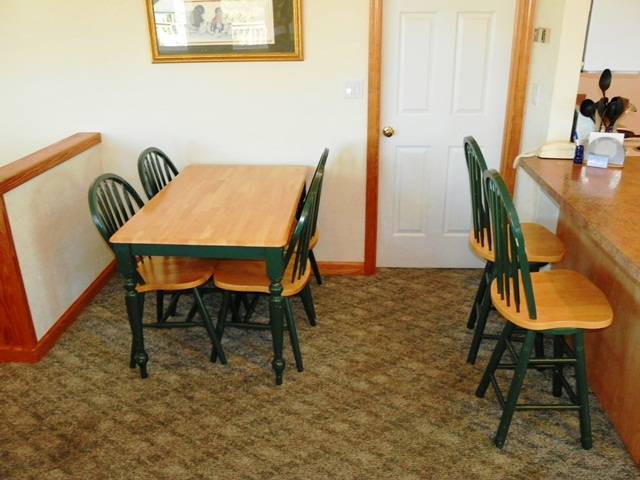 OS756- 5 BRs, Private Pool, Hot Tub, Pool Table, Dog Friendly, Comm. Tennis! — photo 4