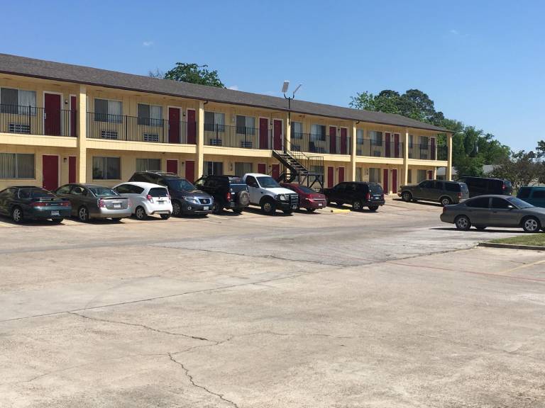 Great western inn& suites in Bedford, TX