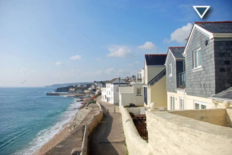 2 Bed in Porthleven oc marin2