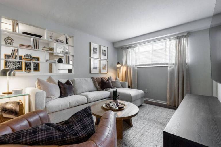 Apartment  Independence