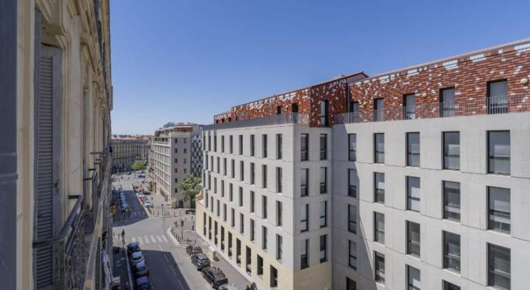 Apartment | Close to Marseille Cathedral — photo 4
