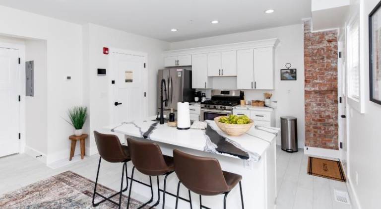 Pleasant house | Dogs allowed in Sandusky, OH