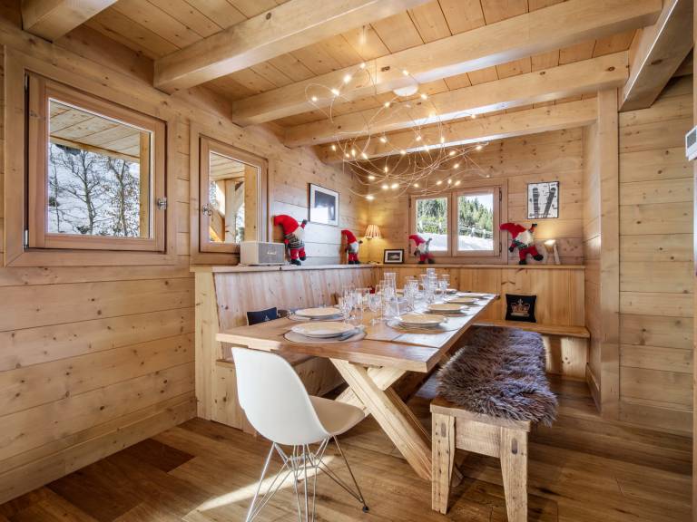 Chalet with jacuzzi — photo 3