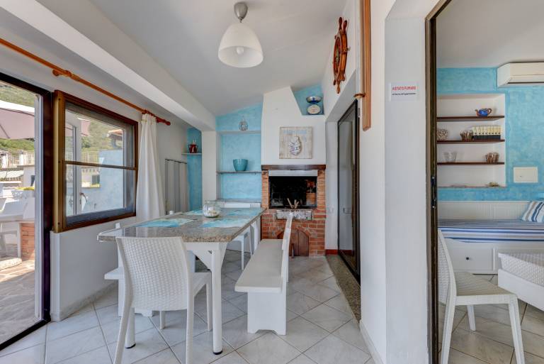 Apartment 'Villa Oda - Trilocale Sul Mare' with Sea View, Wi-Fi and Air Conditioning — photo 4