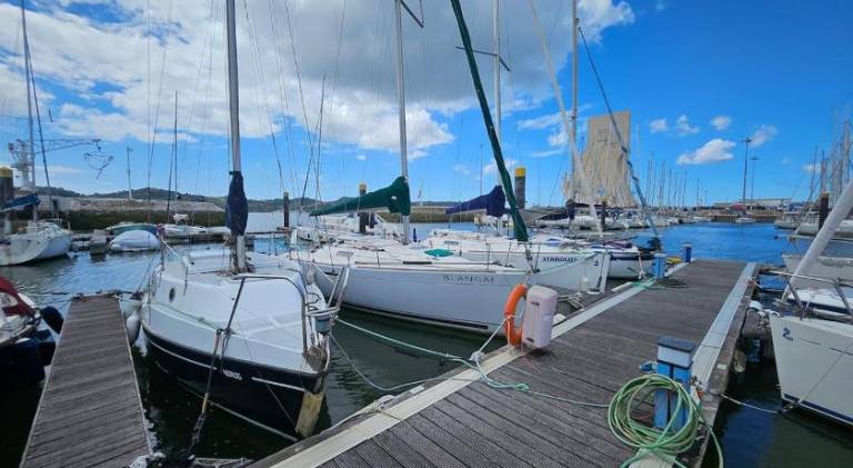 Wonderful boat | Next to Jerónimos Monastery | Pets are welcome — photo 4