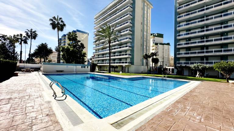 Rental apartment with yard, pool & patio — photo 2