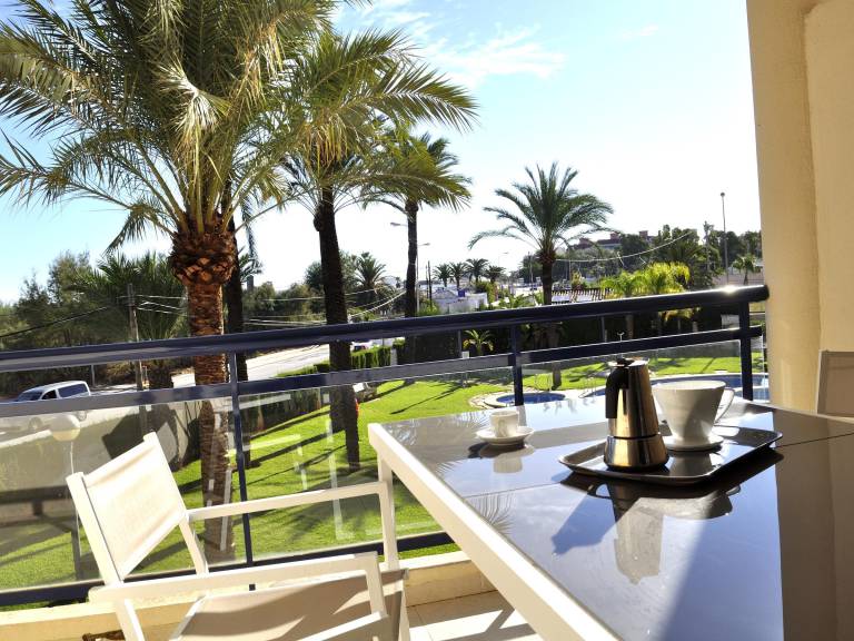 Las Marinas Apartment, Denia, 2 Bedrooms, Terrace, Parking — photo 4