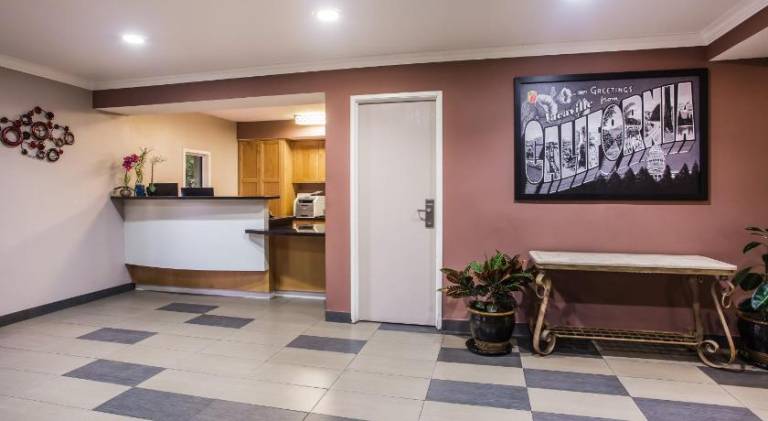 Super 8 By Wyndham Vacaville — photo 4